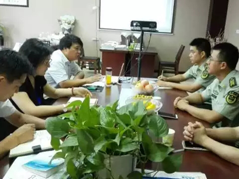 盐城市武警支队政委领导一行莅临江苏瀛鑫洽谈法律服务事宜